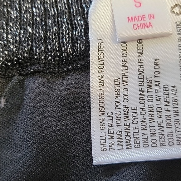 Xhilaration Size S Black with Silver Metallic A Line Swing Skirt, GUC - Picture 9 of 9